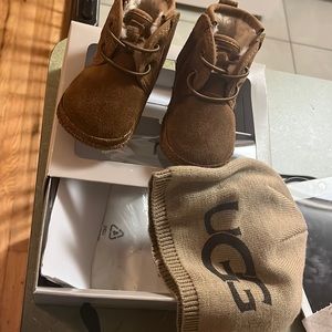 Ugg boots  with matching beanie